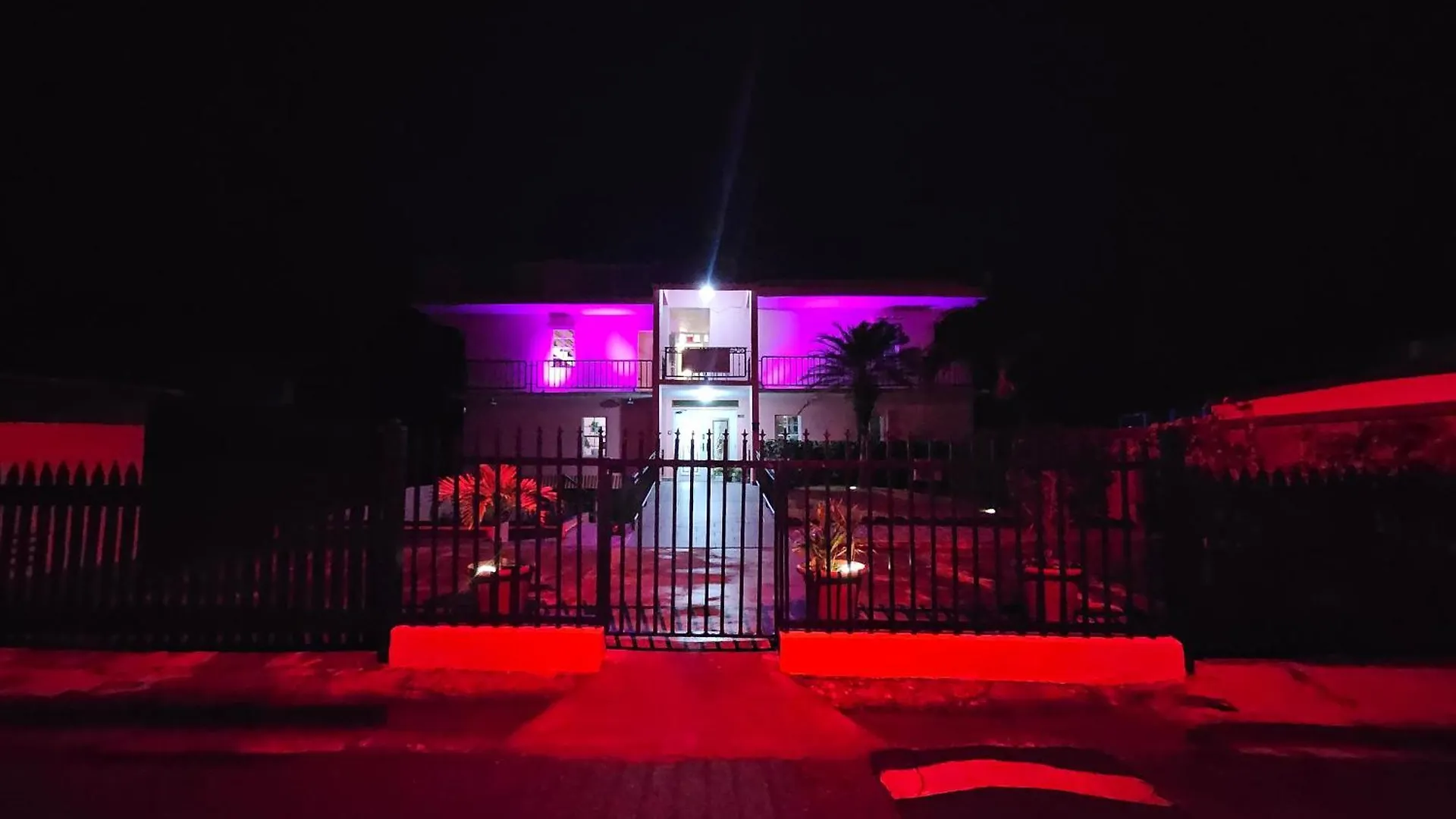 ****  Selva Boutique Hotel - Luquillo Oceanfront Retreat - Adults Only Puerto Rico